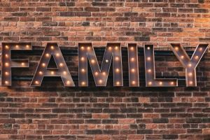 family-sign-with-lights